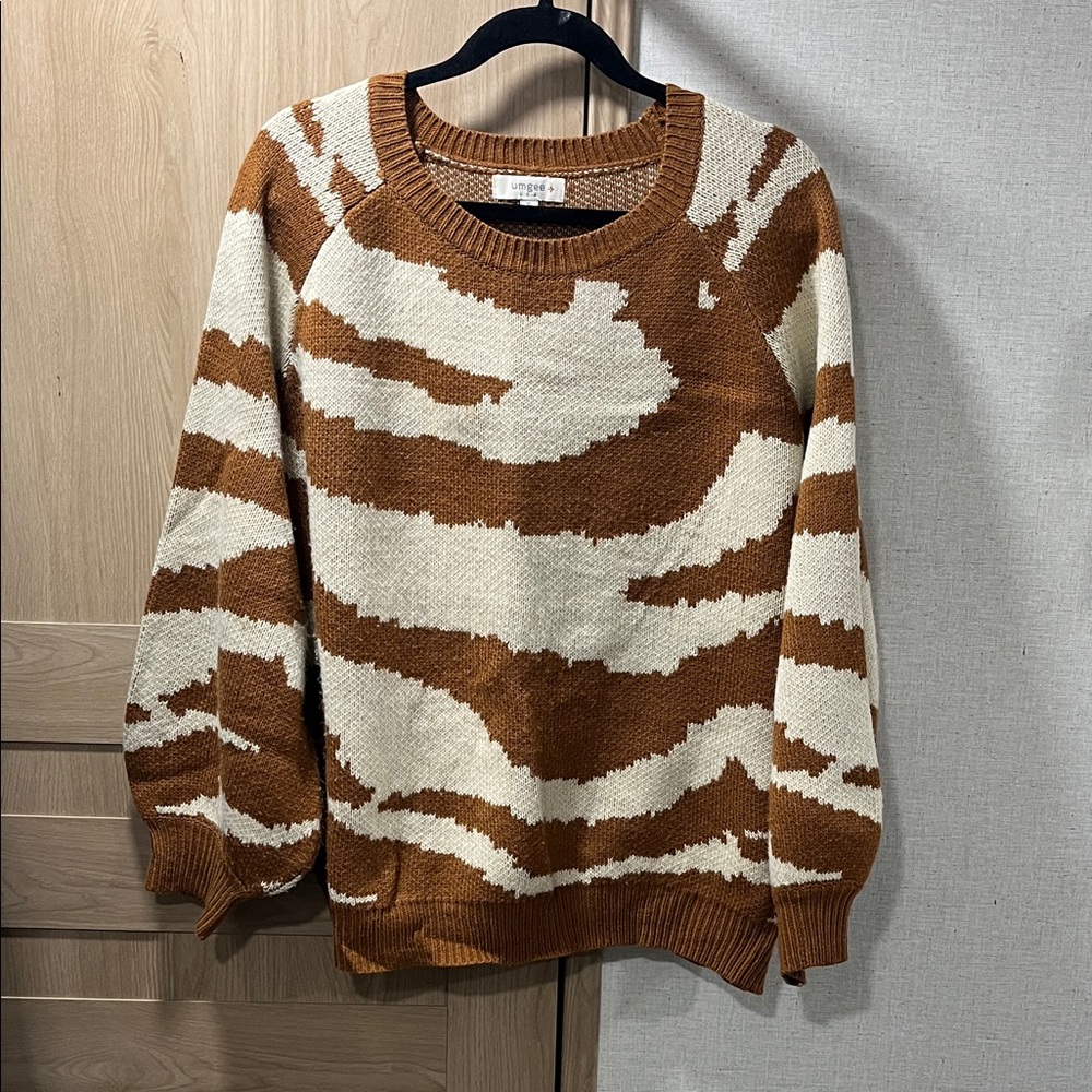 Umgee Brown and Cream Animal Print Sweater
